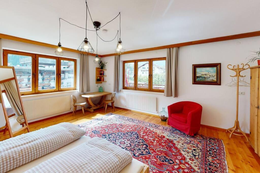Haus Alberto - Haus Mit 2 Ferienwohnungen Otztal Bahnhof Bagian luar foto