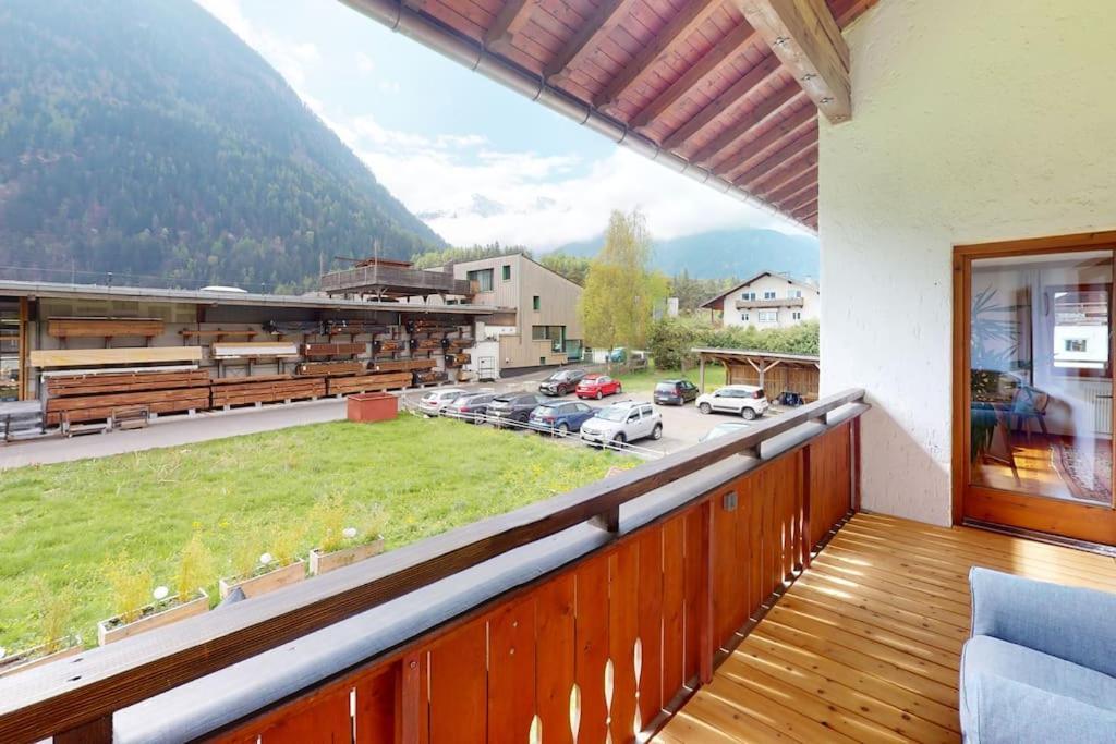 Haus Alberto - Haus Mit 2 Ferienwohnungen Otztal Bahnhof Bagian luar foto