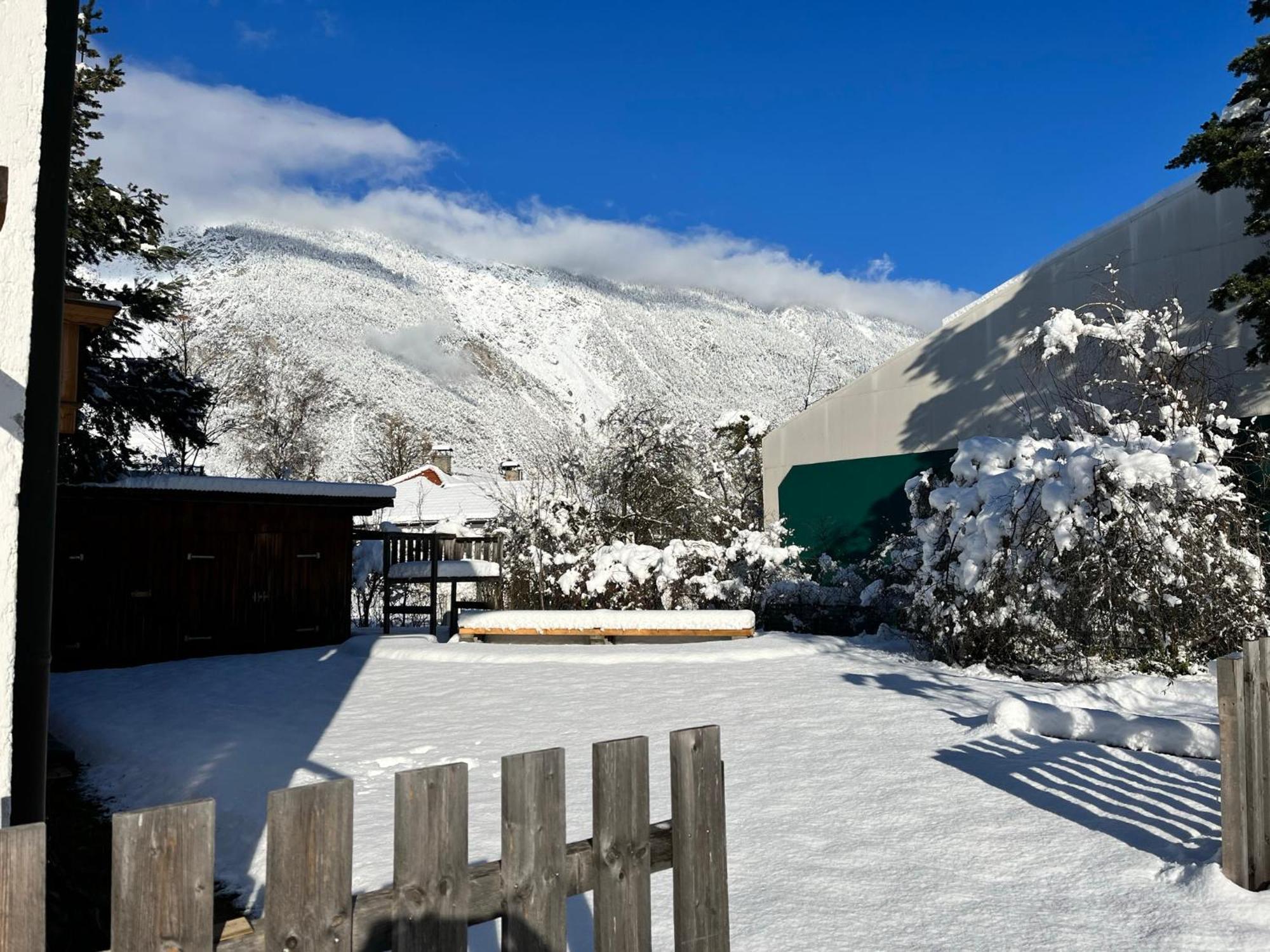 Haus Alberto - Haus Mit 2 Ferienwohnungen Otztal Bahnhof Bagian luar foto
